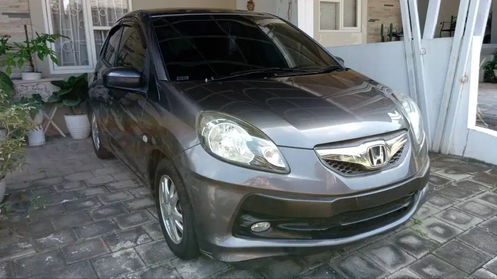 Honda Brio Satya 1.2 MT Abu-abu 2015 Terawat Jarang Pakai Bekas Wanita