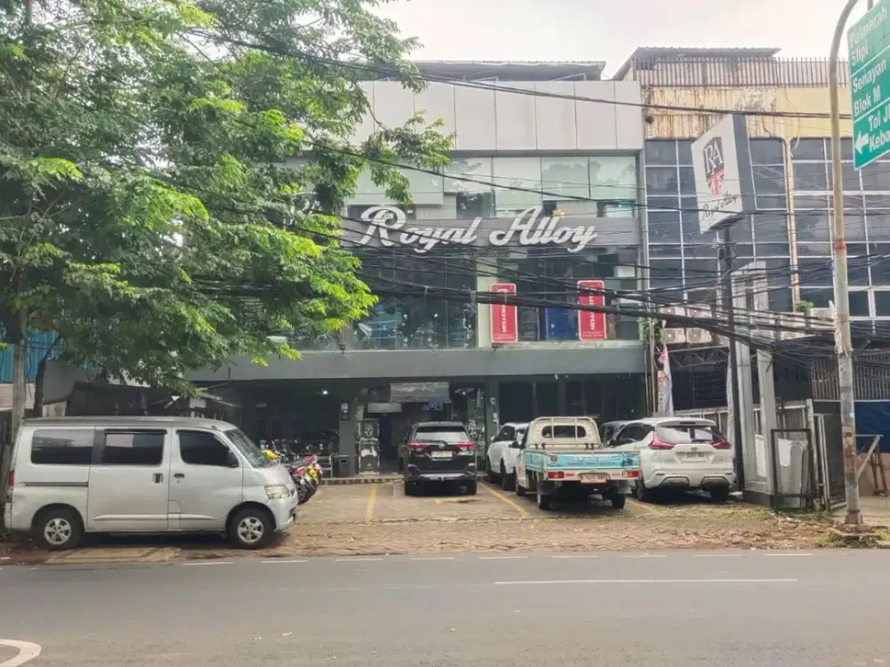Ruko Strategis dan Murah di Kawasan Kebon Jeruk, Jakarta Barat dekat dengan Gerbang Tol Senayan