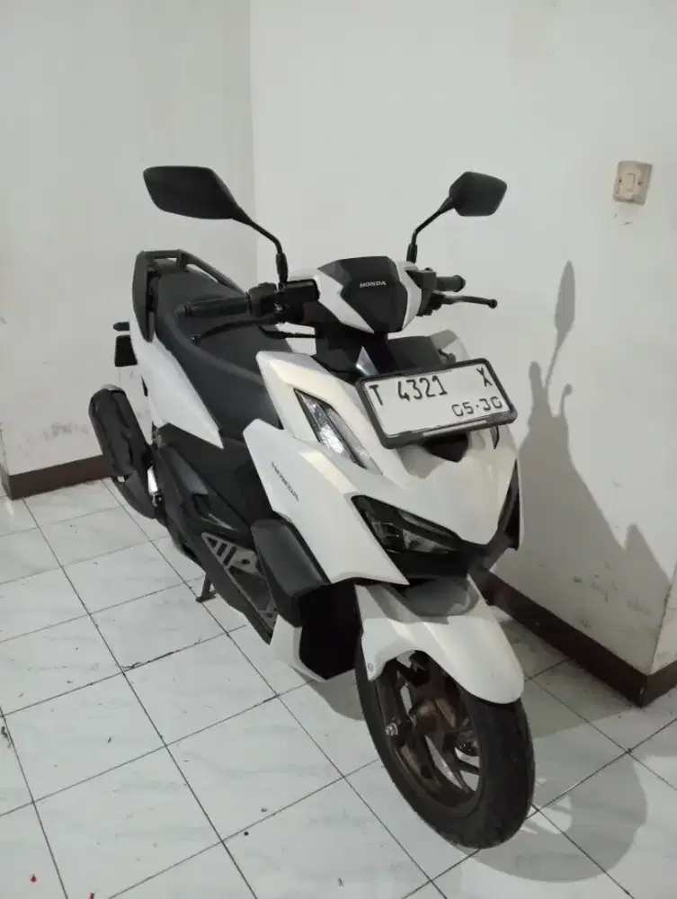 KM 1.900 VARIO 160 ABS TAHUN 2025, 99% SEPERTI BARU.