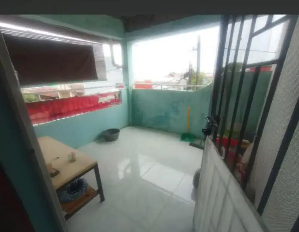 Di jual rumah 2 lantai