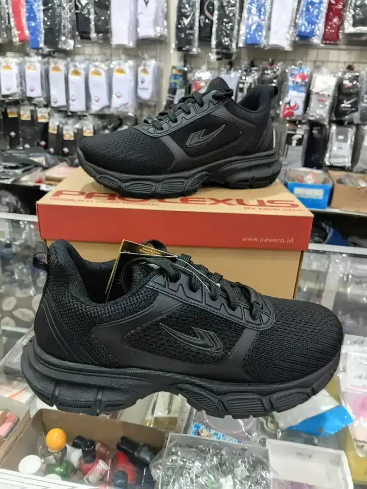 Sepatu merk new era terbaru