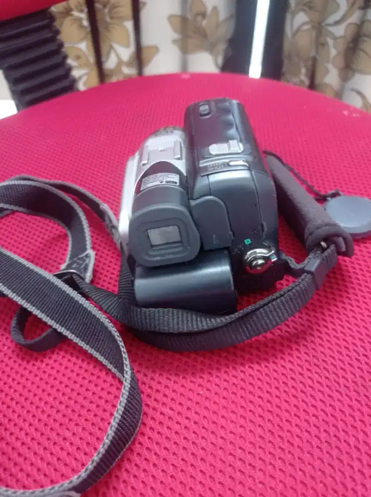 JVC digital video camera28×opticall zoom.