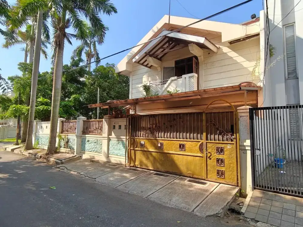 Jual Rumah Janur Elok Kelapa Gading Jakarta Utara, Hoek, Dekat Mall Kelapa Gading, Jalan Lebar