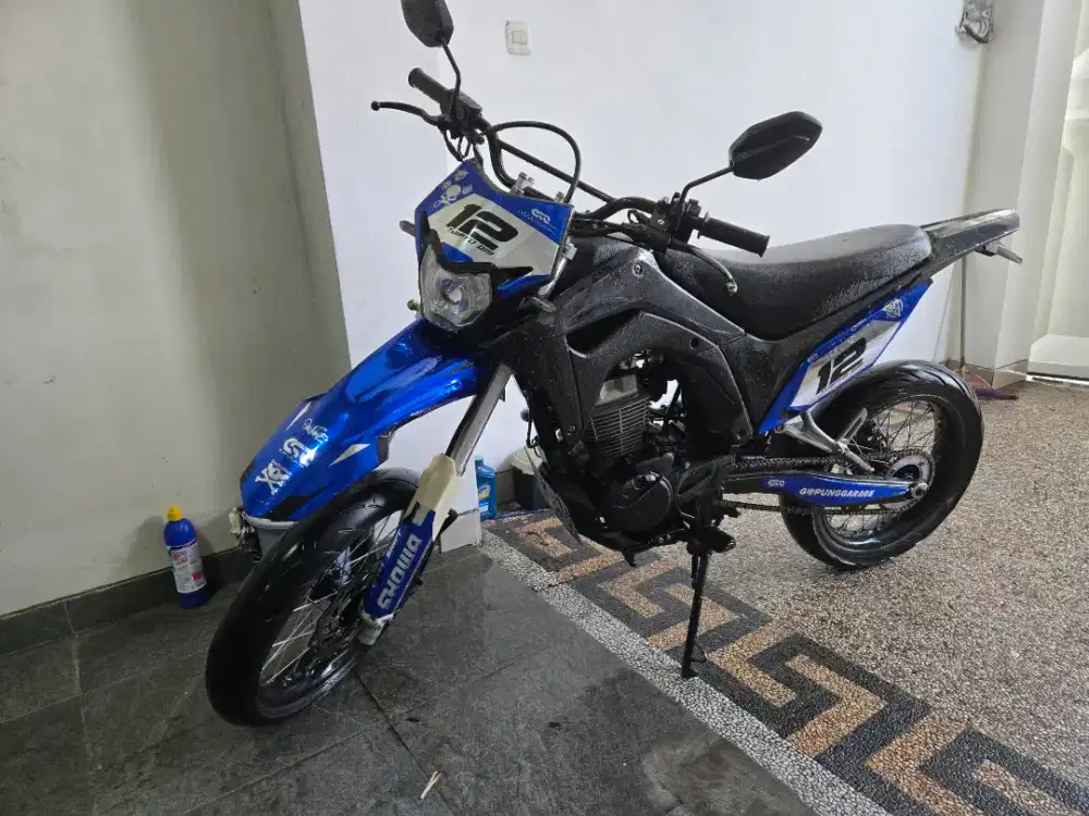 Megapro modif CRF lengkap hidup