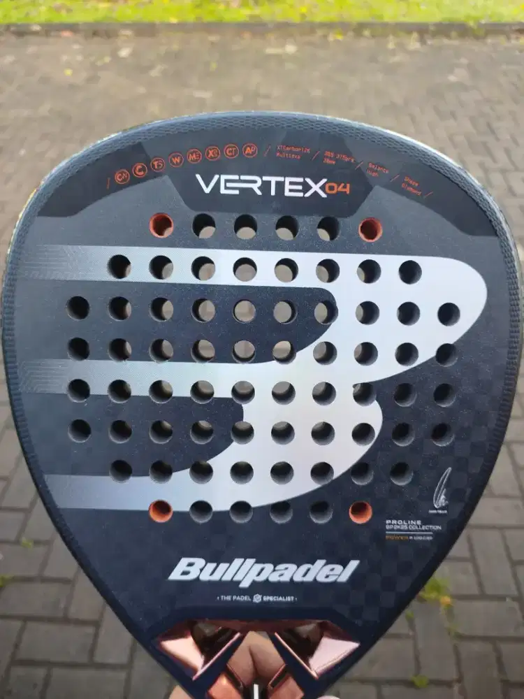 Raket Bullpadel Vertex 04 2025 Juan Tello