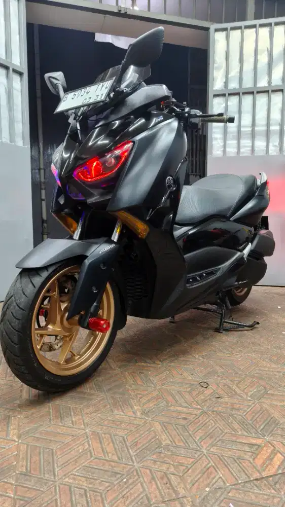 Yamaha Xmax 2022 Low km Modif