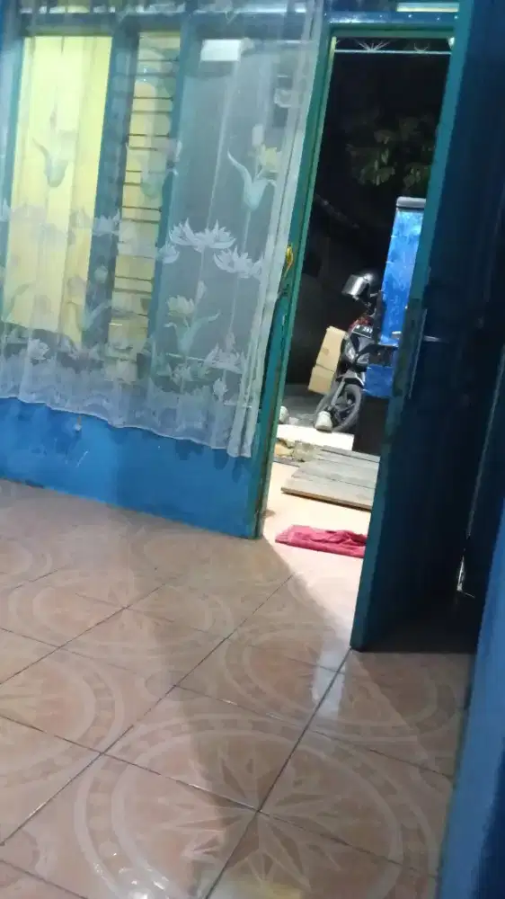 Dibutuhkan art dan pengasuh anak usia 5 dan 3 tahun