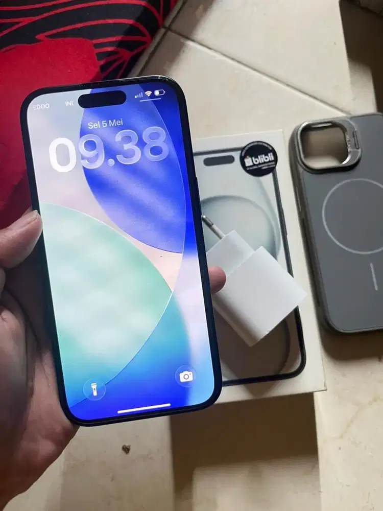 Iphone 15 128 resmi blibli