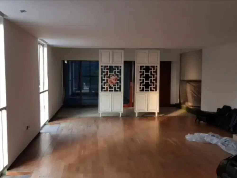Dijual Ruang Usaha Siap Pakai Cocok untuk Tempat Usha Showroom,Kantor, dan Cafe Lokasi Strategis di Cicendo Bandung