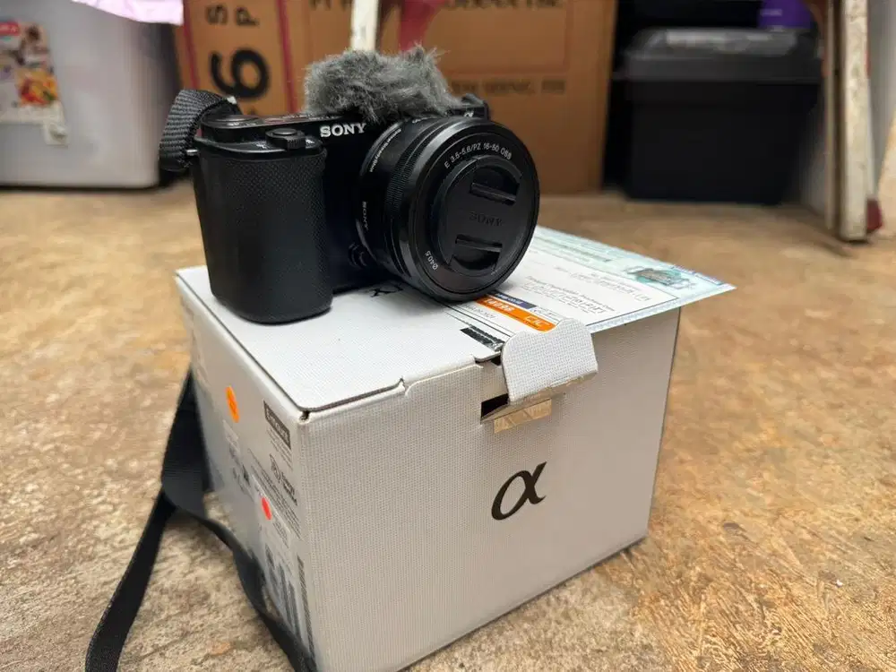 Sony ZV-E10 Like New - Garansi ON 6 Bulan!