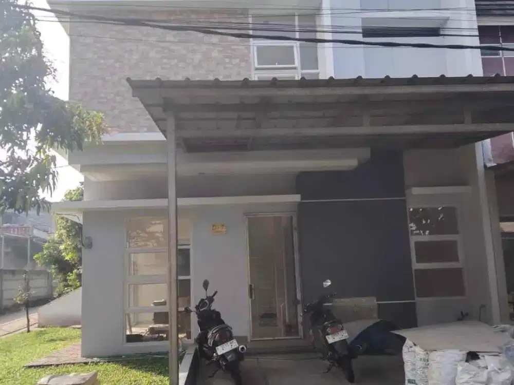 Best Deal! Rumah Hook Renovasi Total, Bebas Banjir, Nego Langsung Pemilik