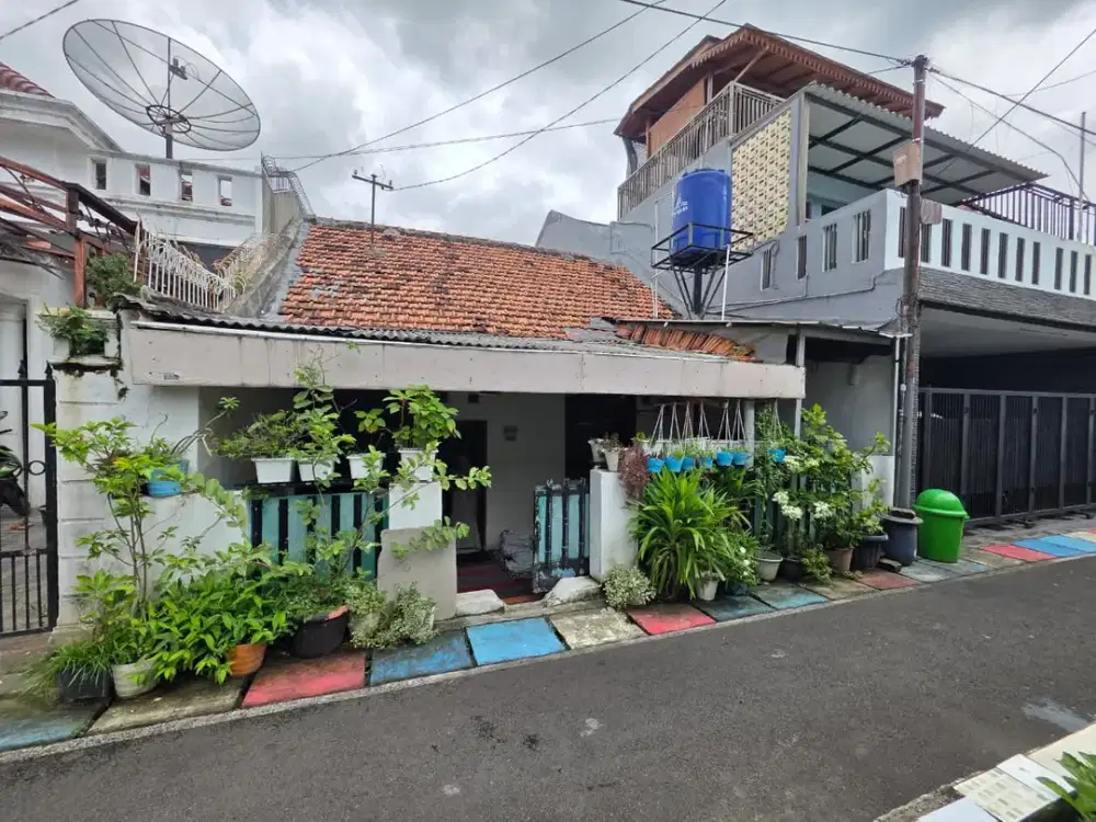 Rumah 1 Lantai SHM Lokasi Strategis di Tengah Kota Bendungan Hilir Jakarta Pusat