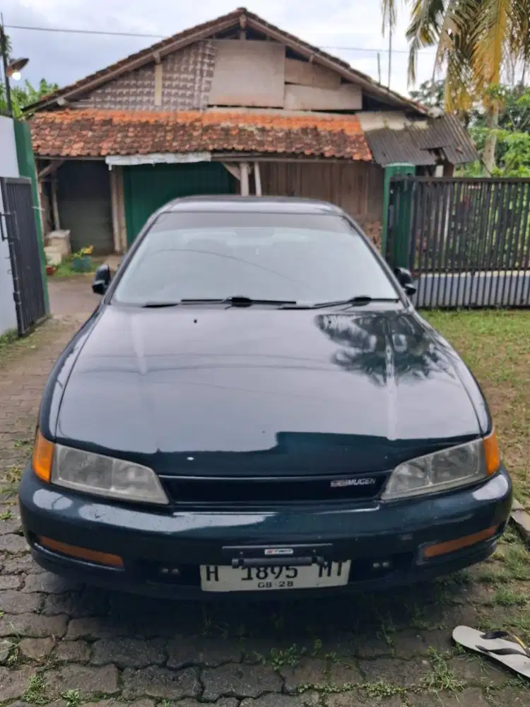 Dijual mobil Honda cielo