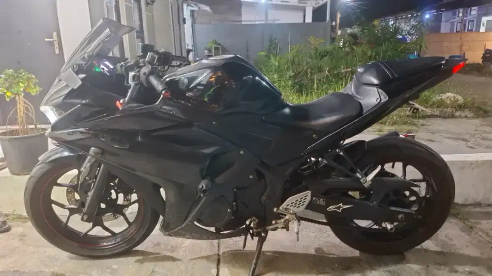 Yamaha r25 tahun 2018