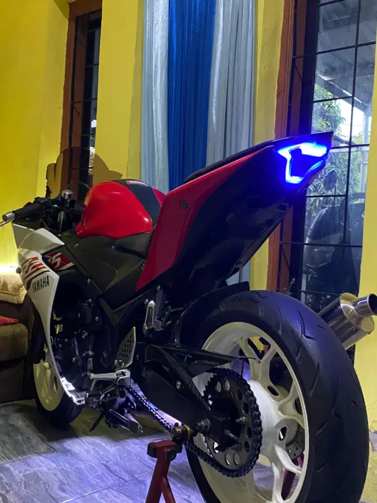 Yamaha R25 2014