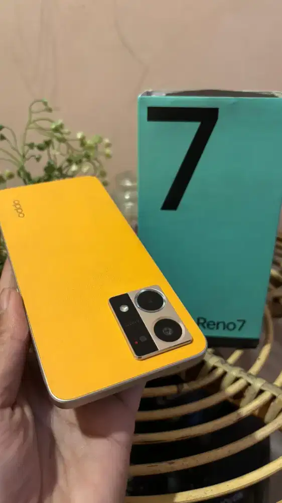 Oppo Reno 7 8/256gb Lengkap Ori