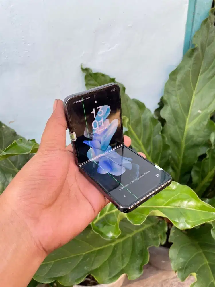 SAMSUNG ZFLIP 4