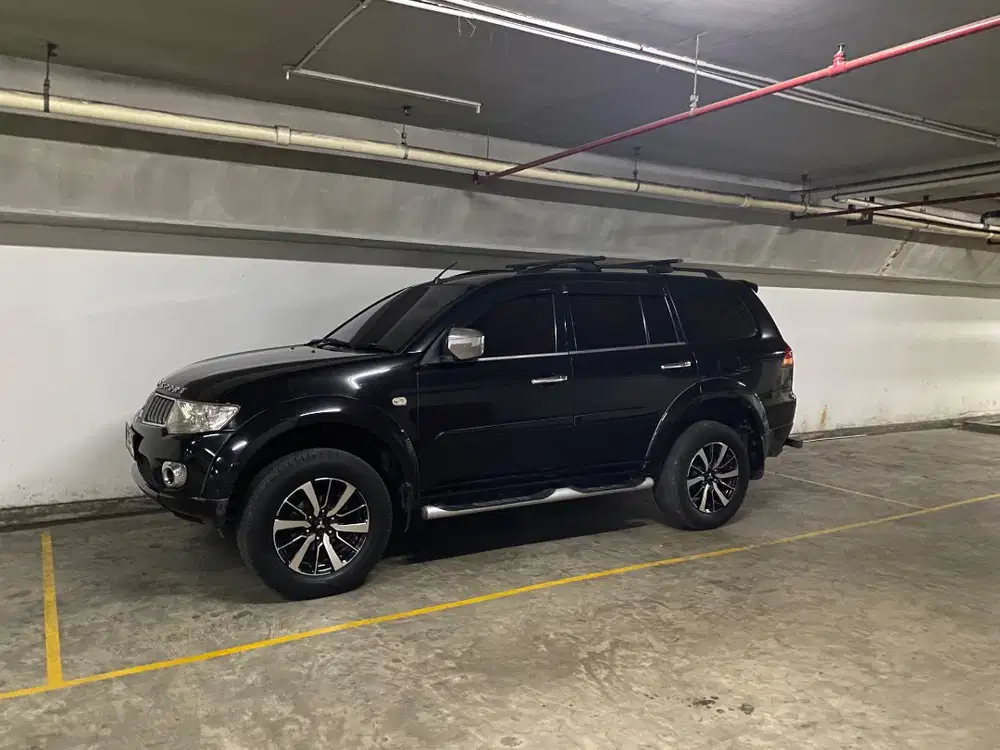 pajero sport exceed 2011