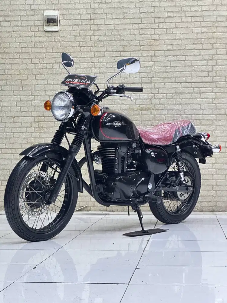 Estrella W 250 Special Edition Low KM