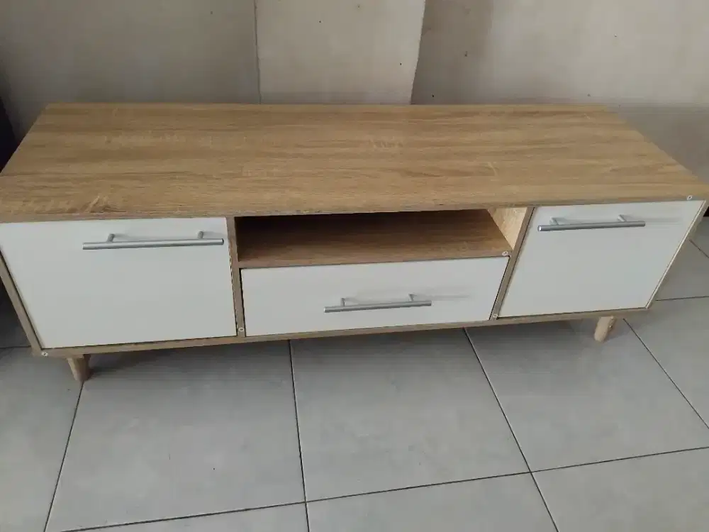 READY RAK TV MUAT MAX 50 INCH
