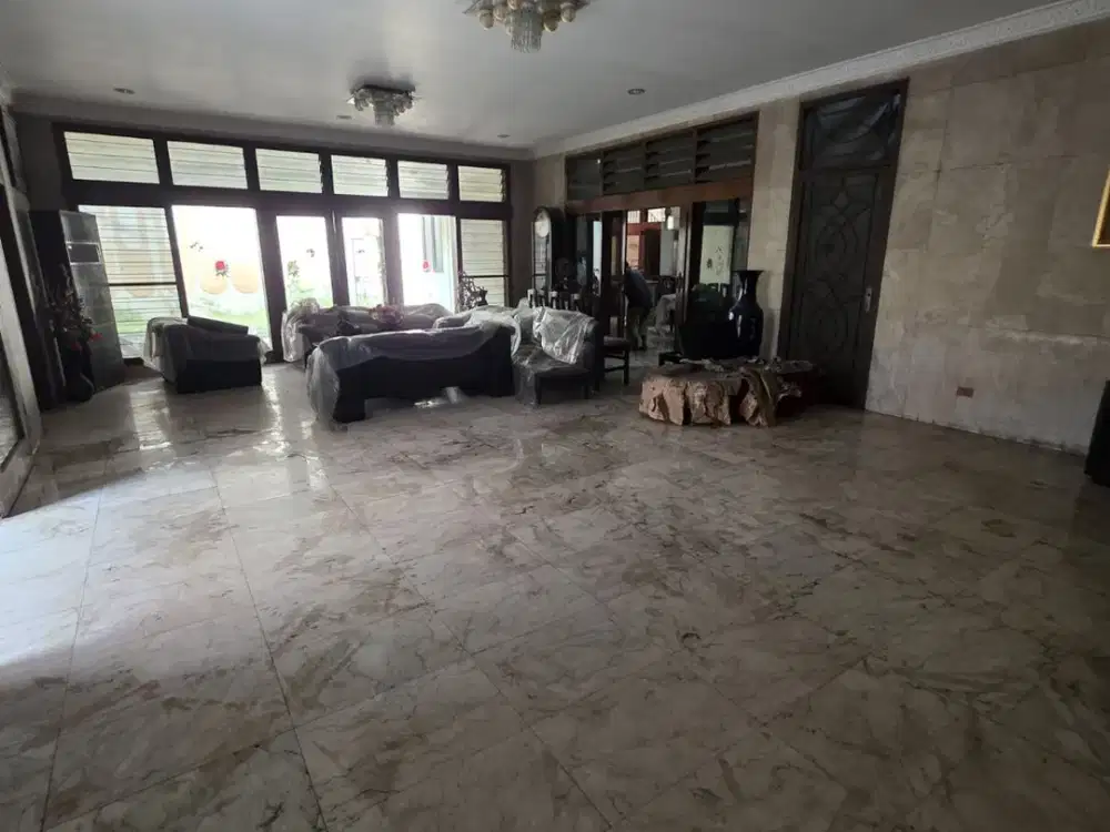 DISEWAKAN RUMAH CEMPAKA PUTIH JAKARTA PUSAT 6BR