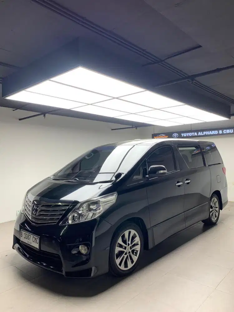 Toyota Alphard S cbu 2.4cc Matic 2011 Bukan bekas banjir/Laka!