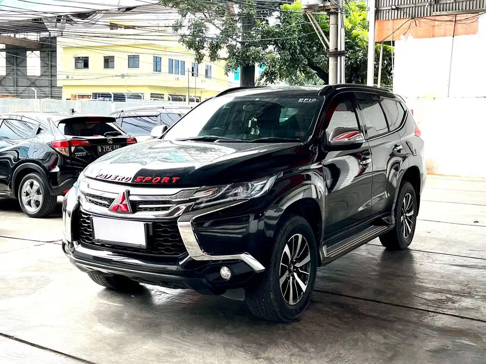 Mistsubishi Pajero Sport Dakar AT Sunroof 2017