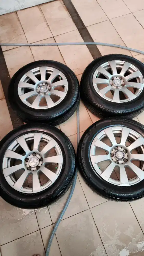 DIJUAL VELG R16  MERCEDES BENZ W212 ORIGINAL MADE BY GERMANY