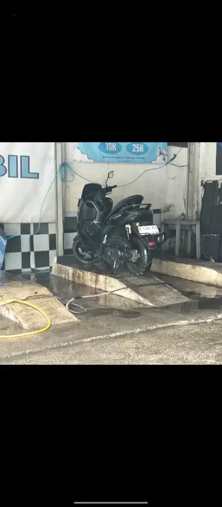 Dijual Motor Nmax 155cc kondisi mulus taun 2024 surat2 lengkap