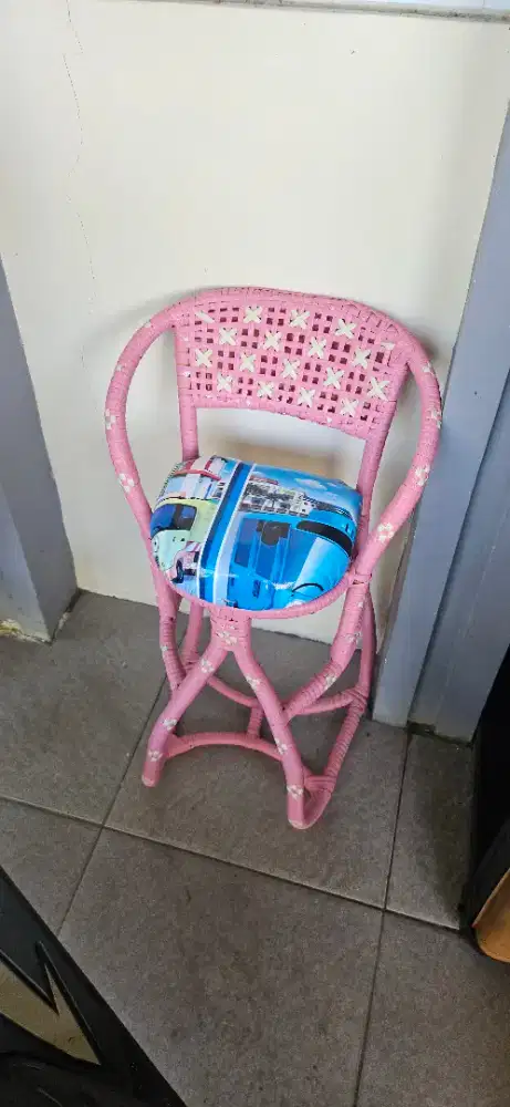 Kursi motor anak