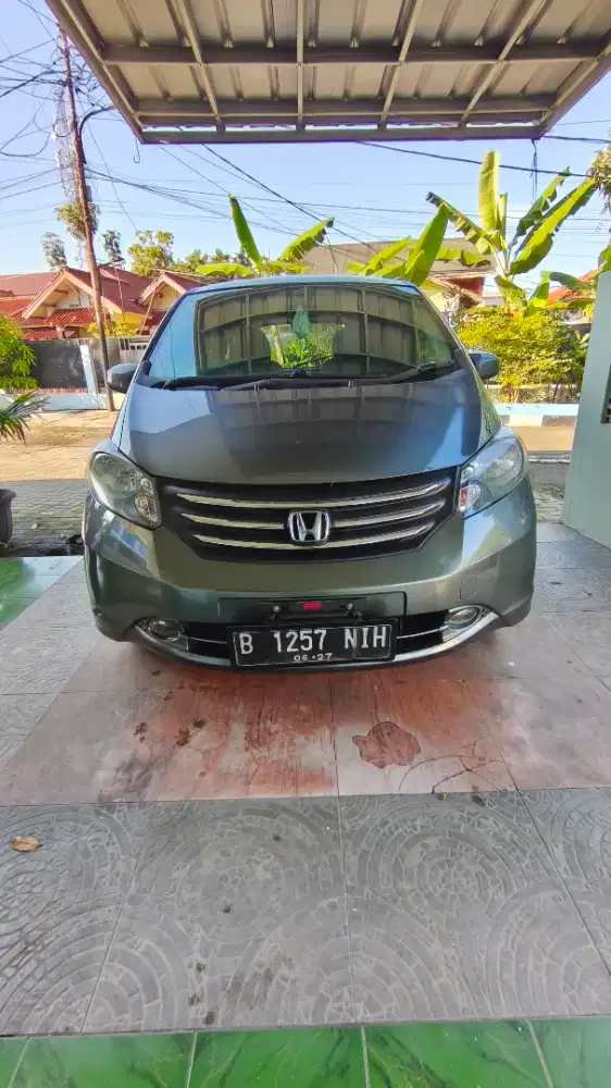 Honda Freed SD AT 2012 termurah