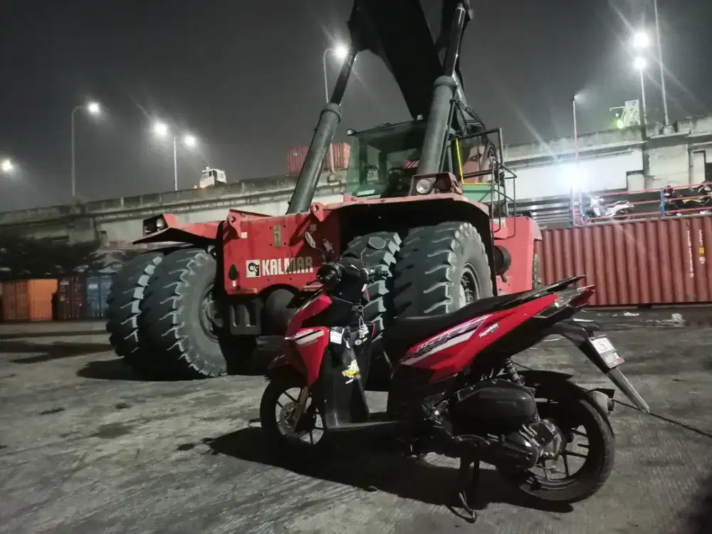 Sepeda motor Vario LED