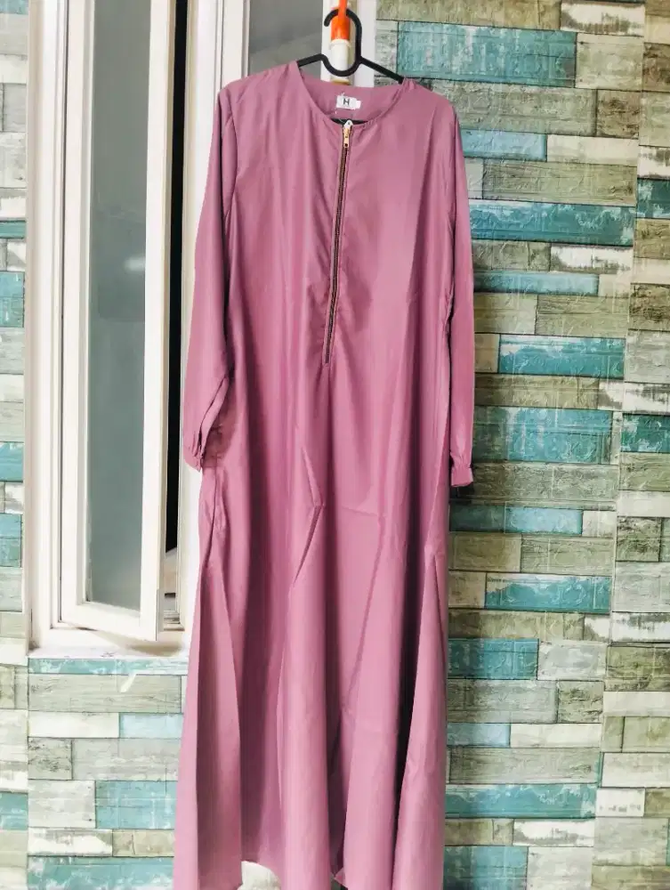 Baju Habis Seperti Baru