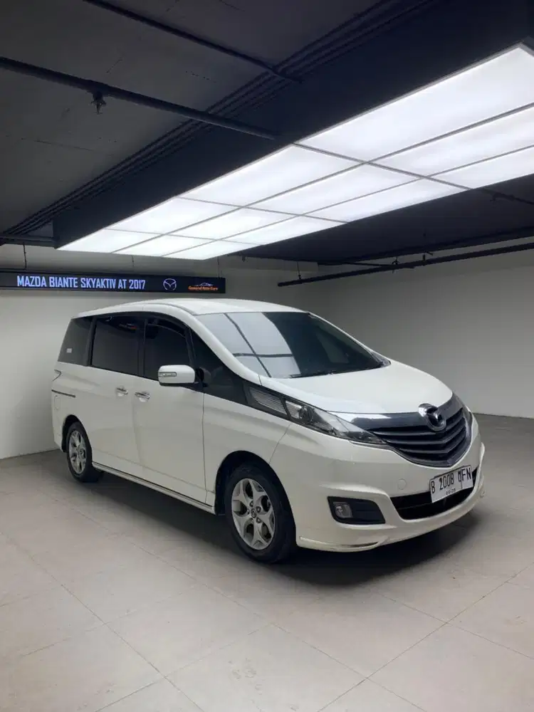 Mazda Biante Skyactiv Matic 2017