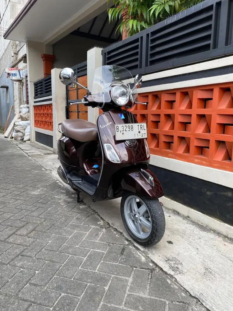 Vespa LX 2Vie 2012