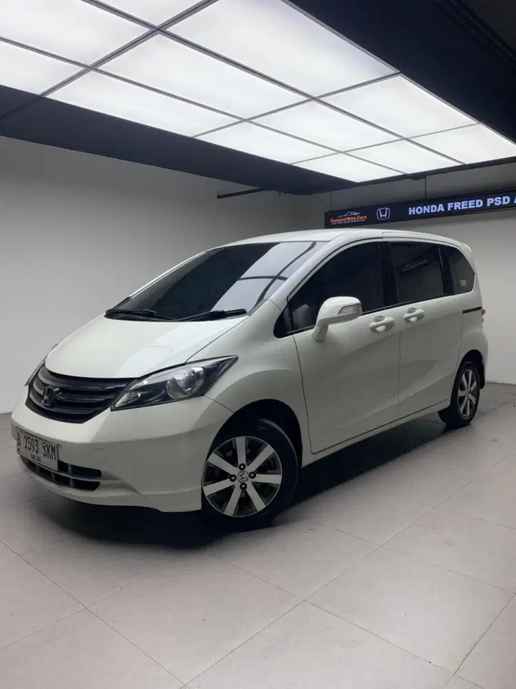 Honda Freed 2010 E matic