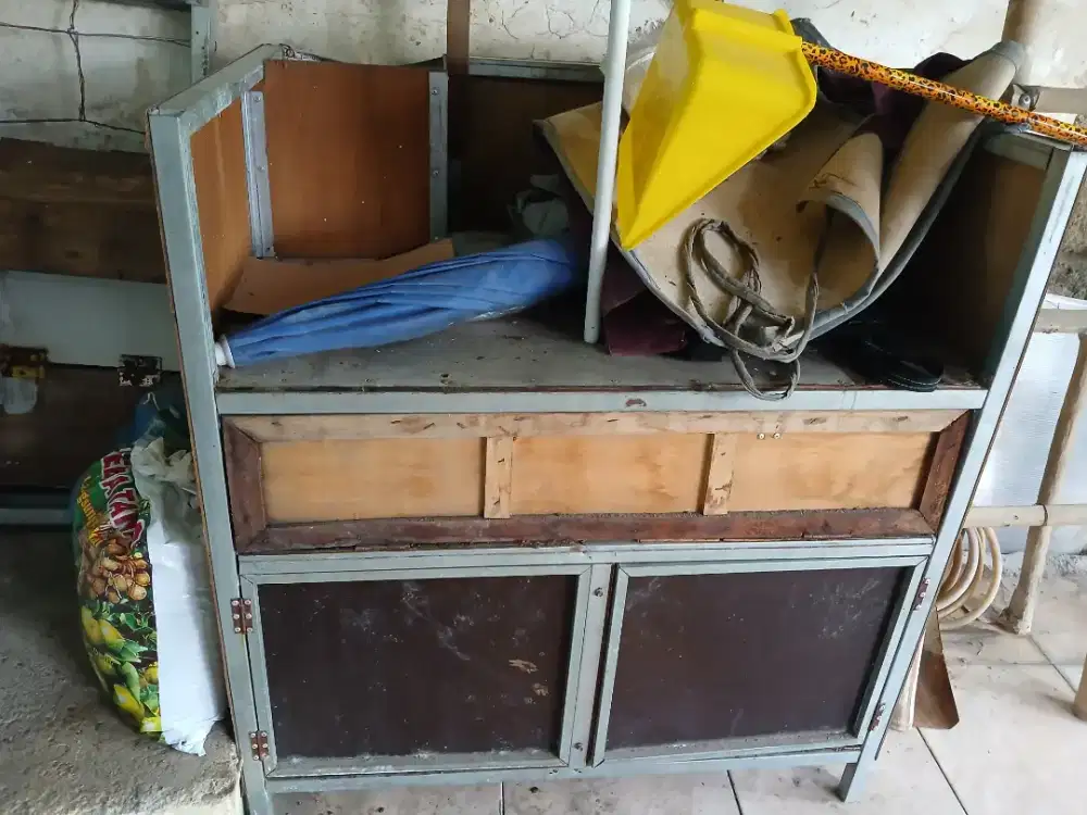 Gerobak bekas jual telor gulung tapi bisa untuk jual makanan yang lain