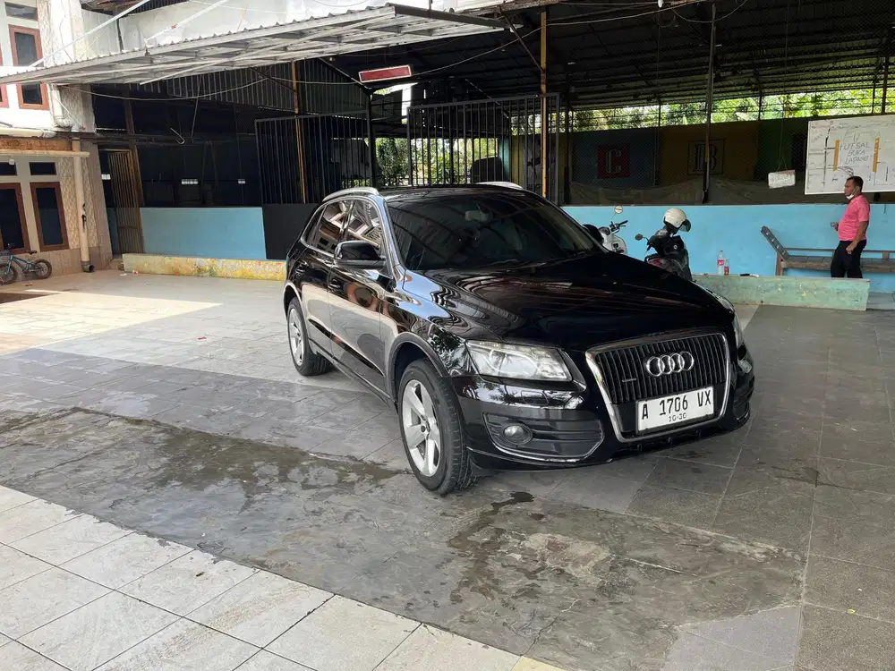 Audi Q5 2011 Bensin
