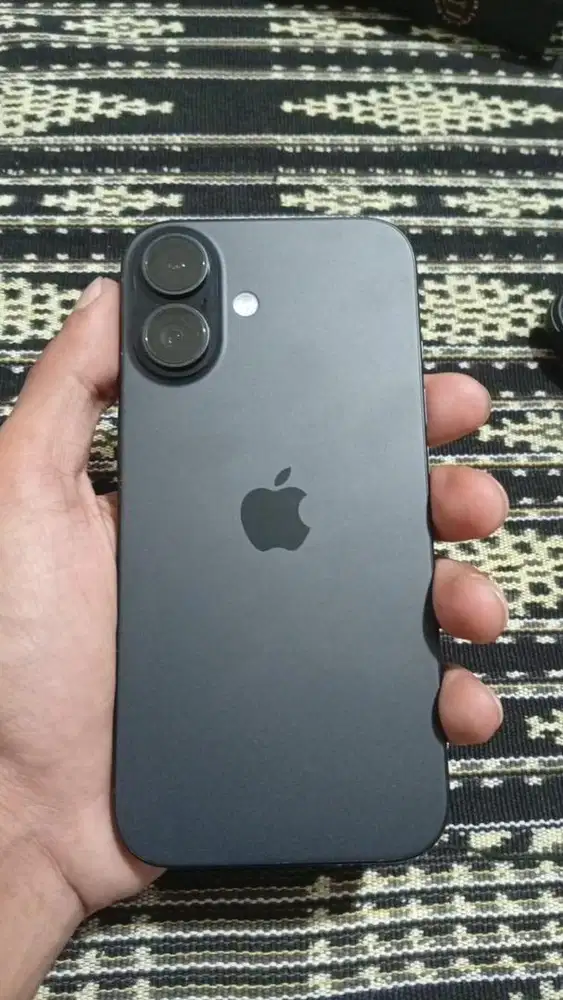 IPHONE 16 basic (black ) 128gb