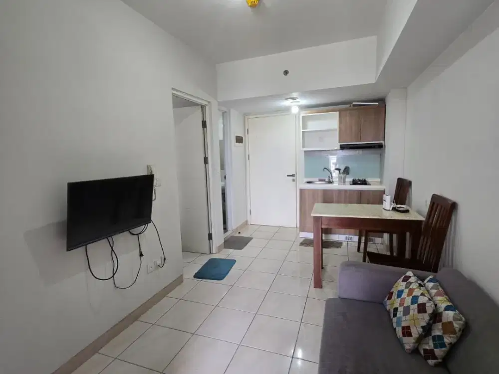 Jual Apartemen Siap Huni Hadap Danau dan Furnish di The Springlake Tower Davallia Summarecon Bekasi