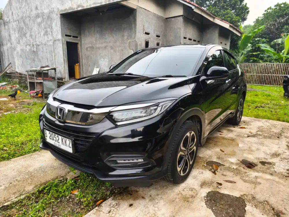 HRV SE 2018 AT Hitam