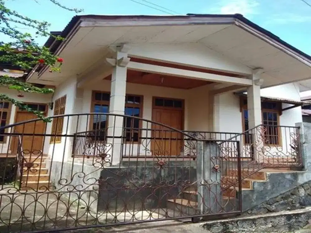 DIJUAL RUMAH