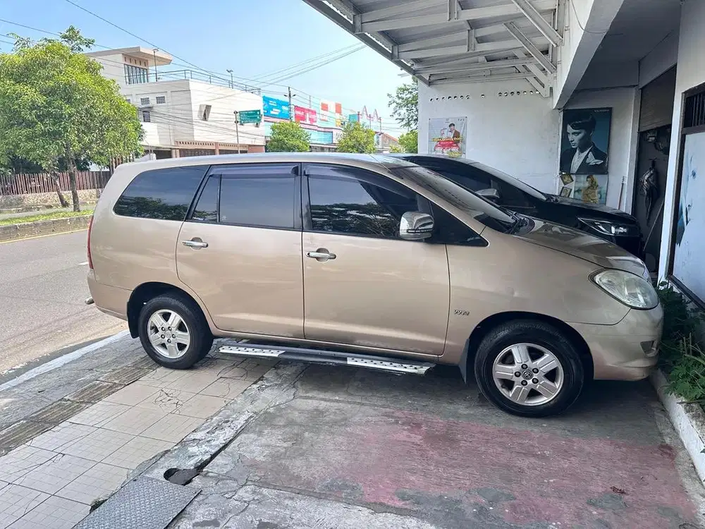 FORSALE KIJANG INOVA TH 2004 SECOND