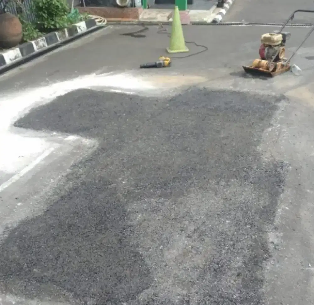 Aspal jalan Surabaya instan