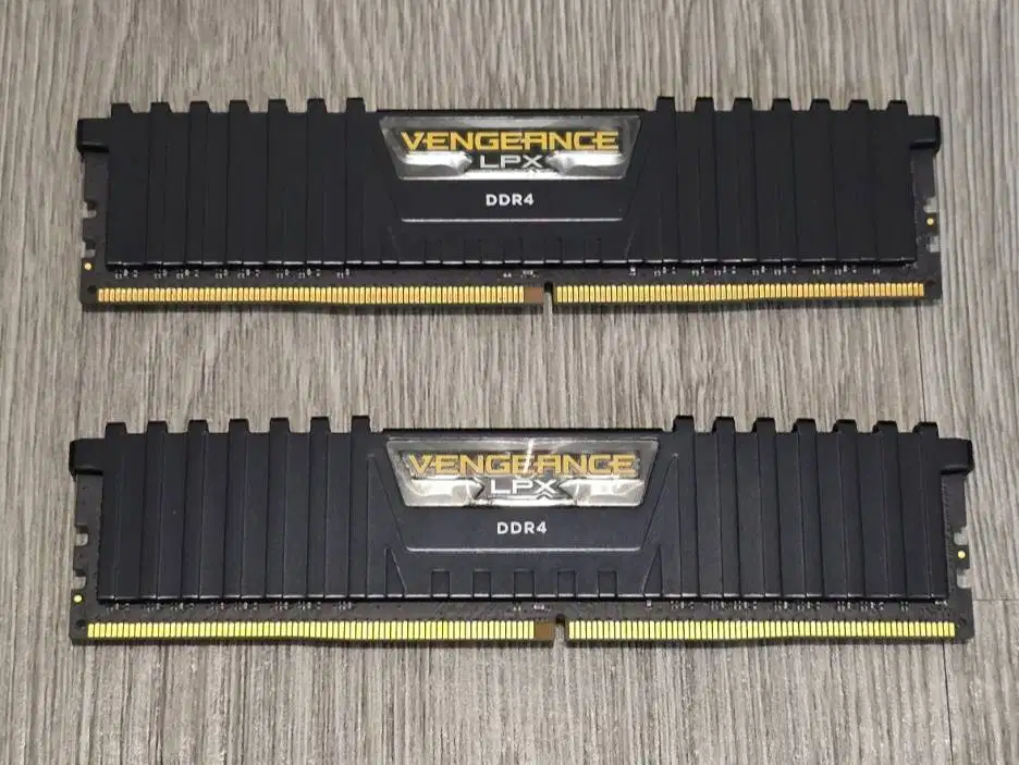 Corsair Vengeance LPX DDR4 16GB (2x8) 3200MHz