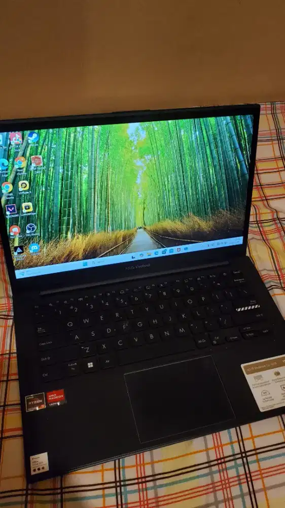 Vivobook Go E1R04FA