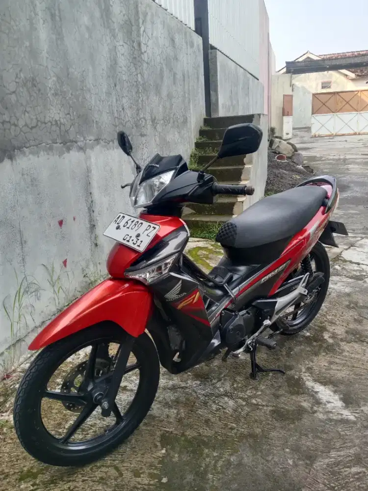 Supra 125 injeksi