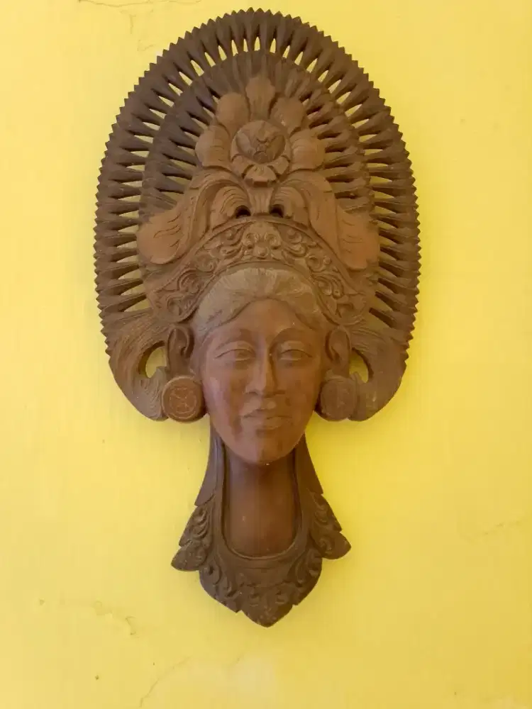 Patung dari kayu