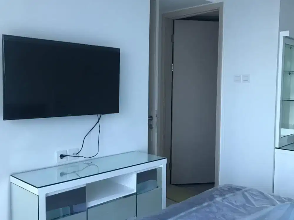 Termurah Apartemen La Riz Mansion Pakuwon Tipe 3BR Corner View Pool & City Furnish