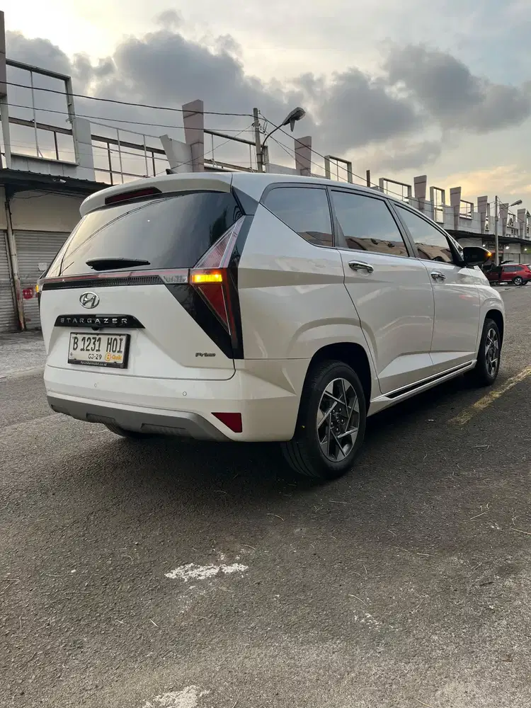 Hyundai Stargazer 2023 Bensin
